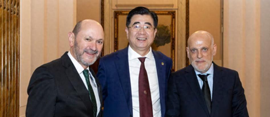 西甲主席：中国队能进入世界前10，但青训必须增强比赛强度