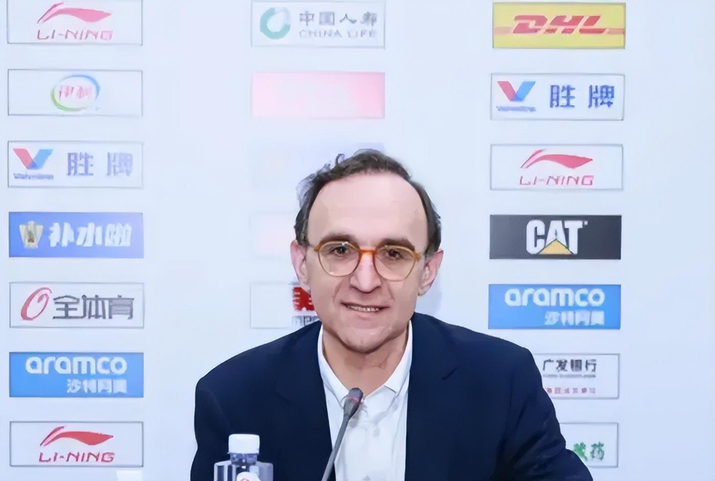 开云官网-胜广东发布会！乌戈点赞莫兰德与付豪，而付豪致谢主帅帮自己蜕变