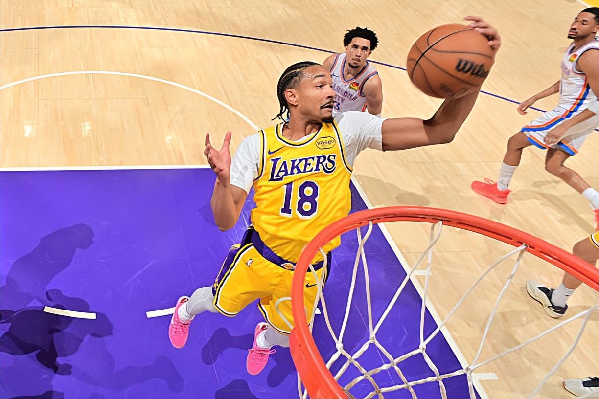开云APP-唯一正负值不是负数的球员！湖人后场新星的表现突然有所好转？